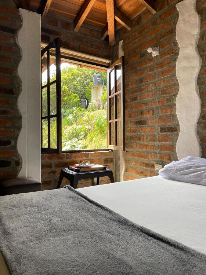 Tierra Hotel *