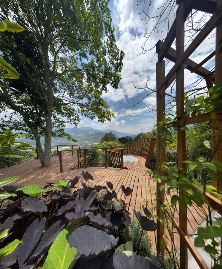 Hotel Tierra